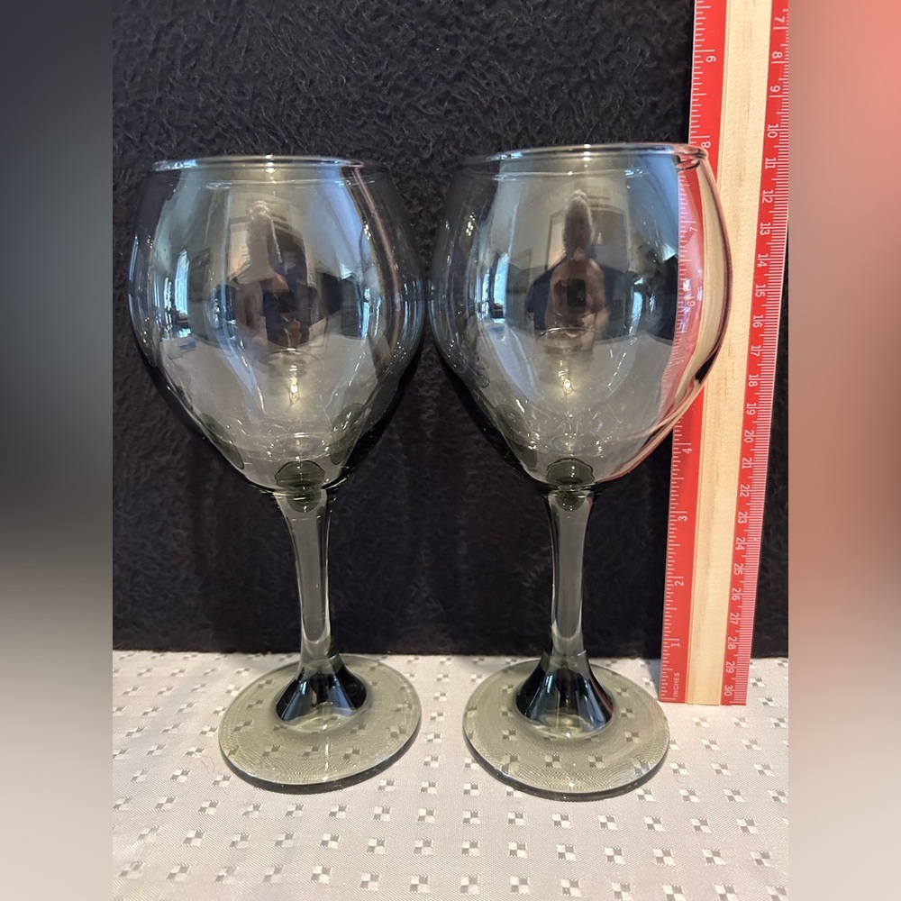 Vintage Libbey Smoke Tint
Stemmed Footed Wine Water
Goblet Glass Kitchen Barware - Picture 5 of 5